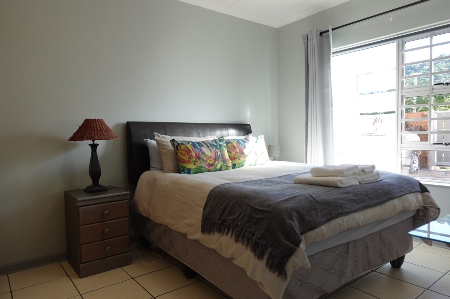 6 Bedroom Property for Sale in Outeniqua Strand Western Cape
